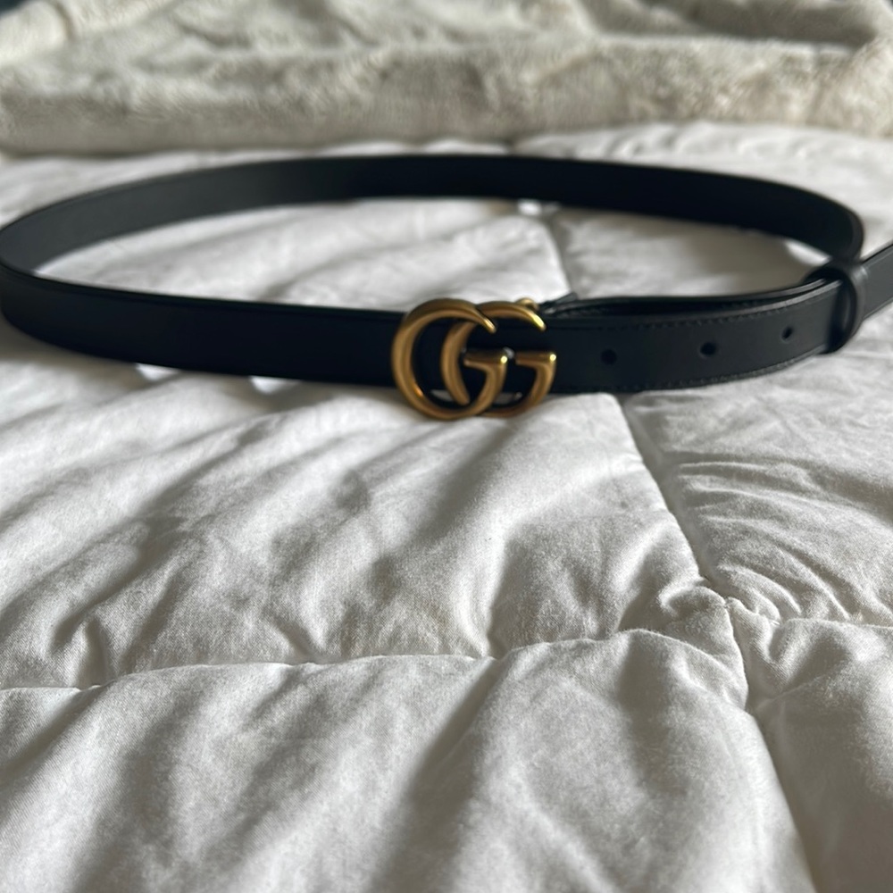 GUCCI skinny belt